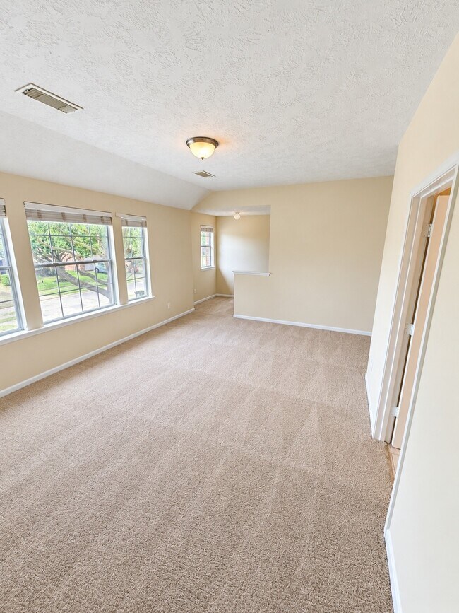 Building Photo - 17322 Brookhollow Mist Ct