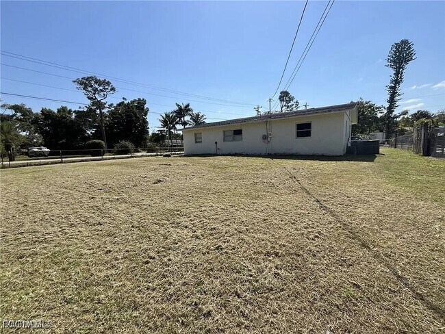 Building Photo - 138 Brooks Rd