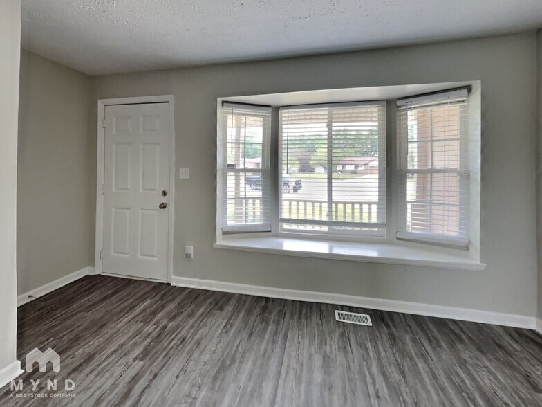 Building Photo - 8212 Autumn Mill Ln