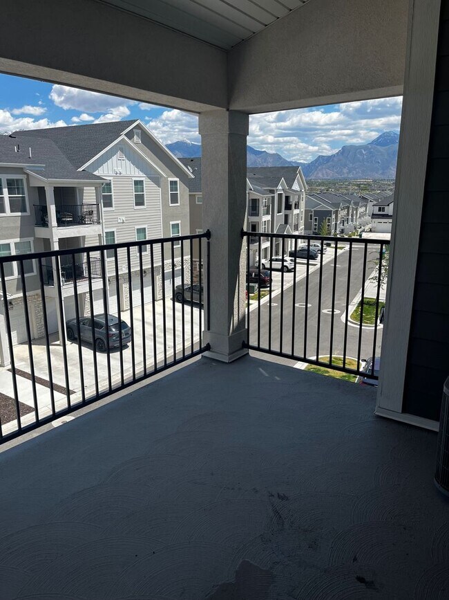 Building Photo - 4041 Unita Way