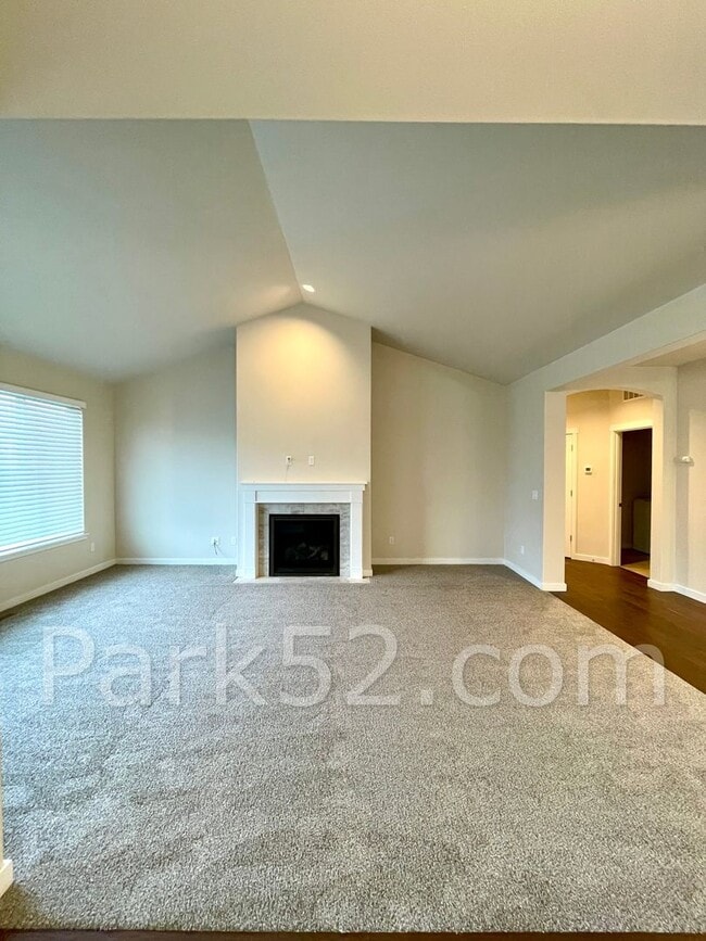 Building Photo - Half Off First Full Month! 4 Bedroom Single Family Home in Lacey