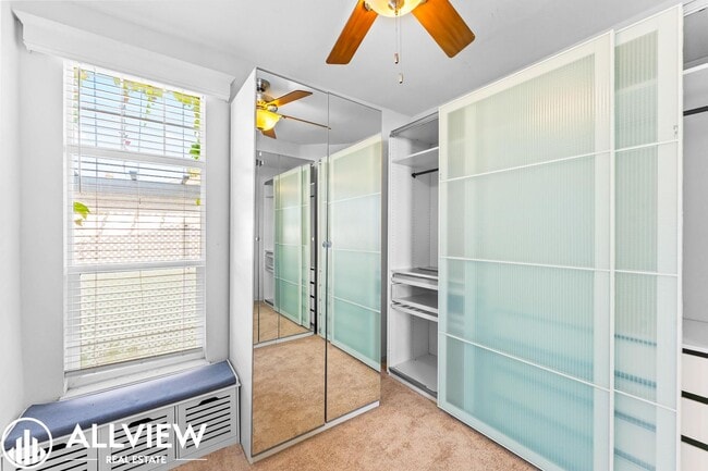 Building Photo - Stylish and beautiful 3-Bed Home with Land...