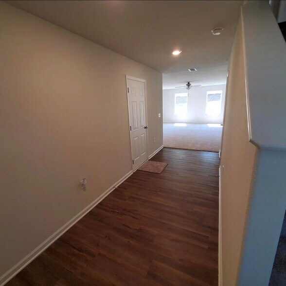 Building Photo - Room in House on Creedmore Hills Dr