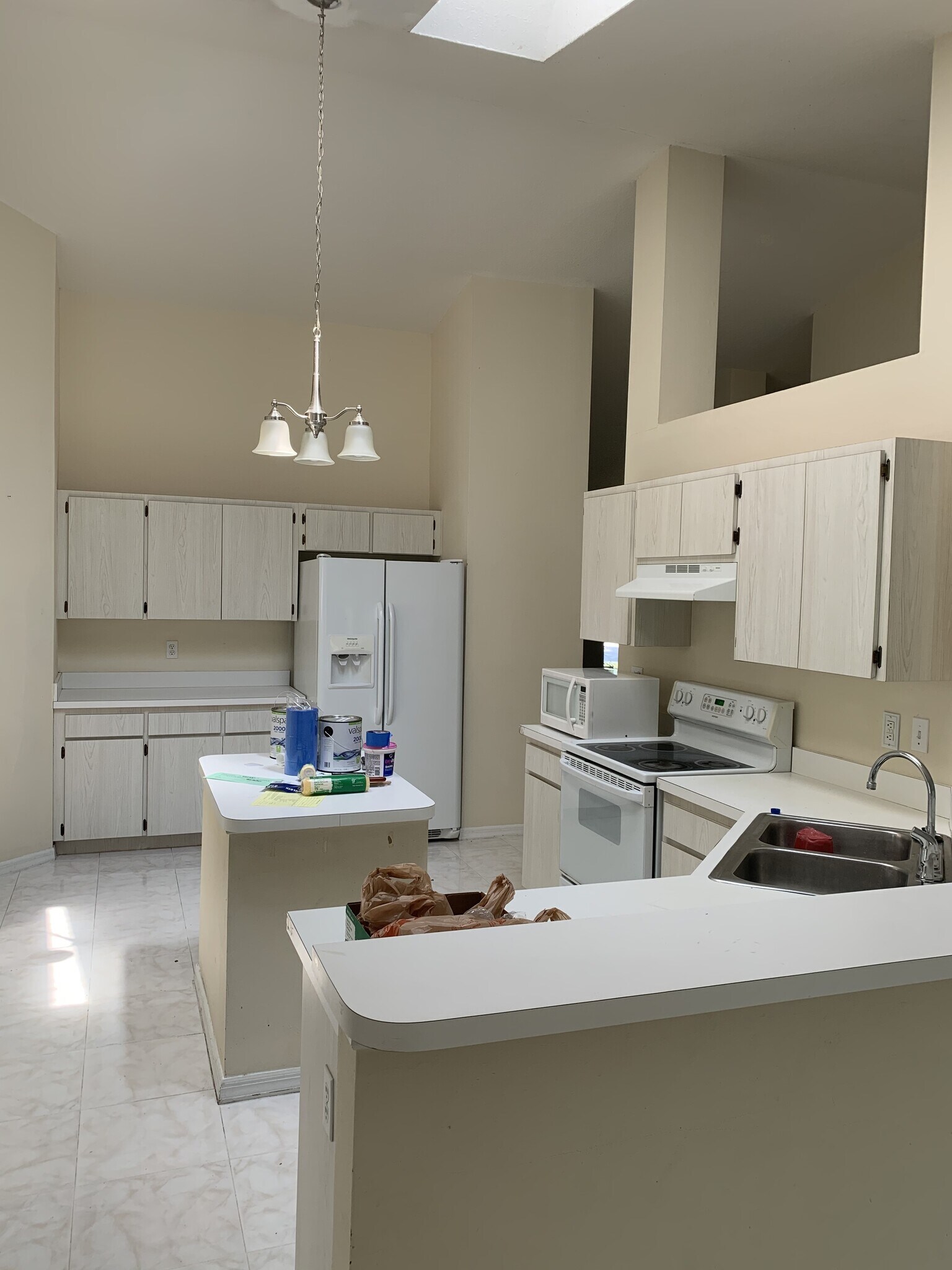 Building Photo - 9120 Rockrose Dr