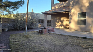 Building Photo - 3239 Eagle Ridge Dr