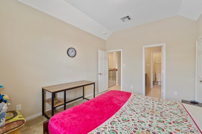 Building Photo - 5515 Mangrove Creek Ln