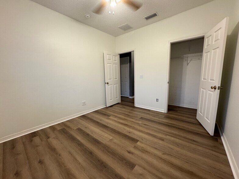 Building Photo - 30214 Goodwick Way