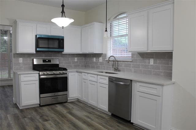 Building Photo - 2243 Ellis Dr