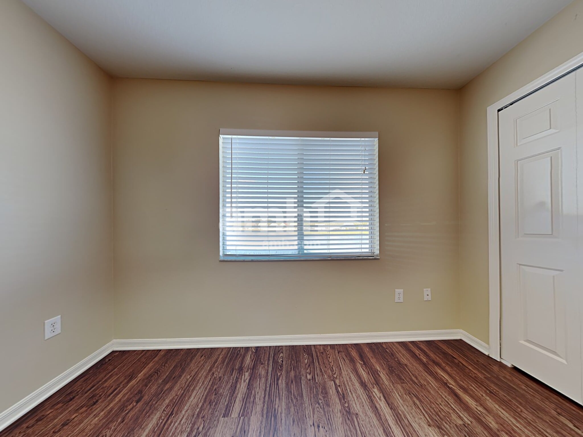 Building Photo - 10910 Lakeside Vista Dr