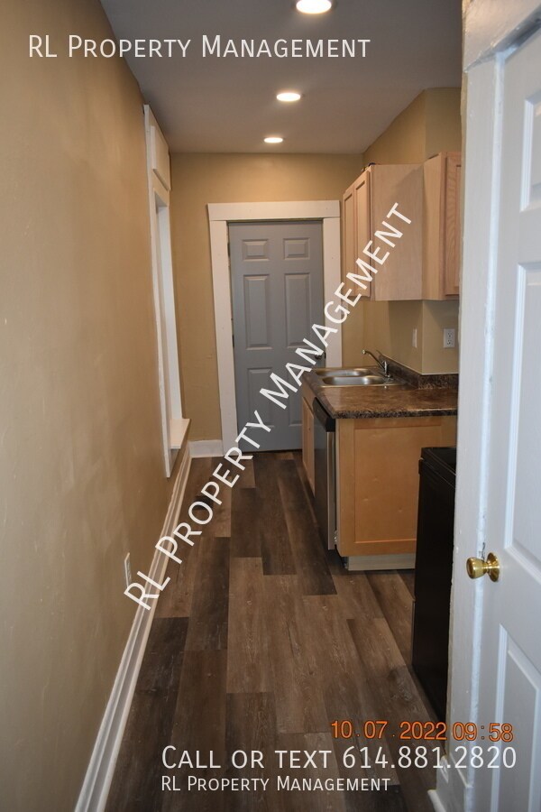 *WAIVED APPLICATION FEE WITH APPROVED APPL... 1879 Bruck St Columbus