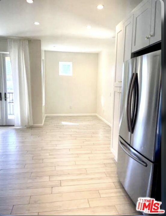 Building Photo - 1654 Greenfield Ave