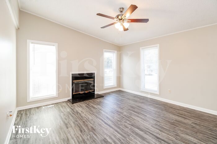 Building Photo - 2105 Arbrook Ln