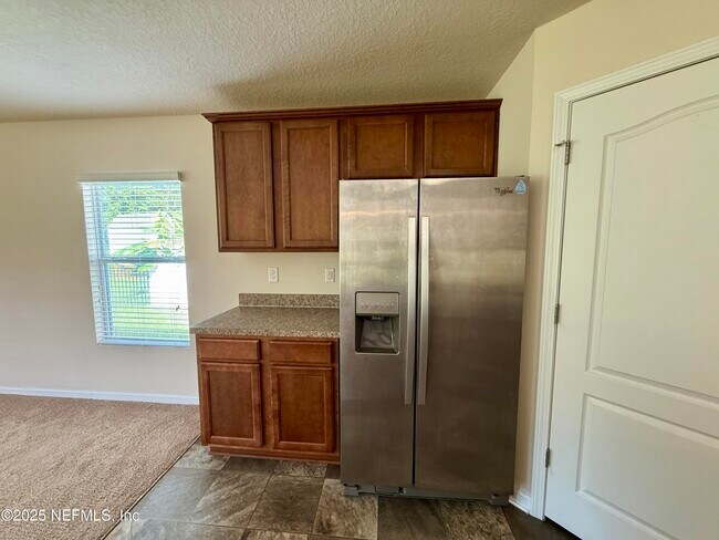 Building Photo - 3635 Summit Oaks Dr