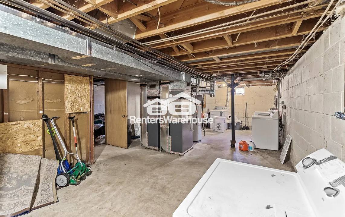 Building Photo - 5844 Washburn Ave S