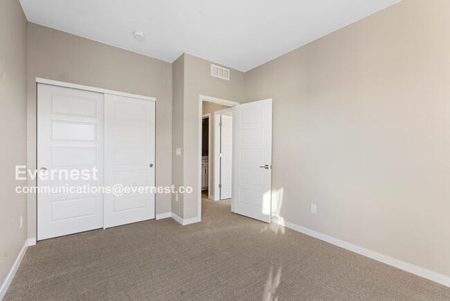 Building Photo - 8970 Southurst St