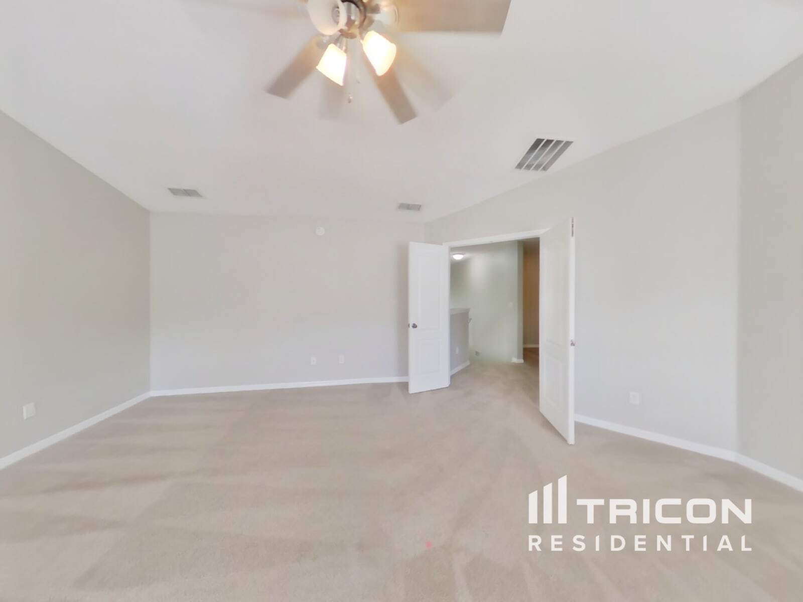 Building Photo - 3571 Live Oak Hollow Dr