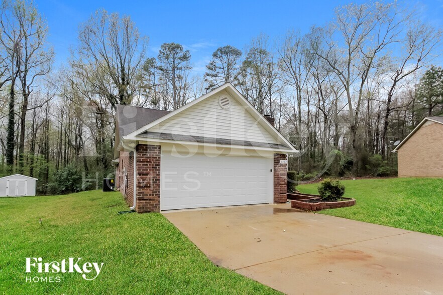 Building Photo - 6202 Suntrace Way