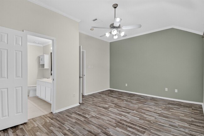 Building Photo - 38 Wineberry Pl