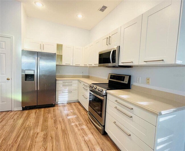 Building Photo - 622 Wisteria Ln