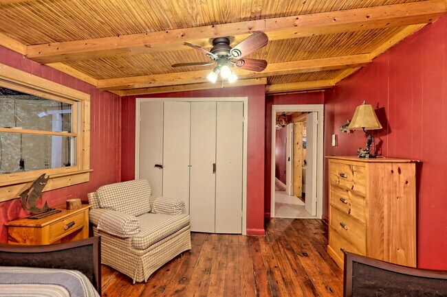Building Photo - 6180 Crow Creek Rd