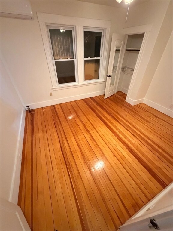 Building Photo - 10 Elsmere Ave