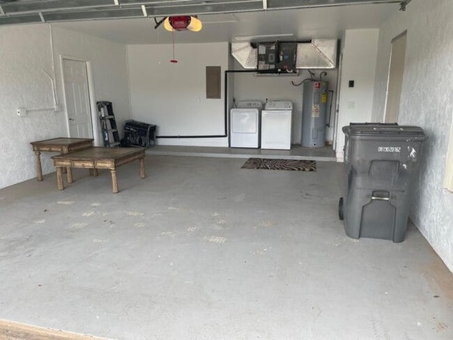 Building Photo - 2601 W Carandis Rd