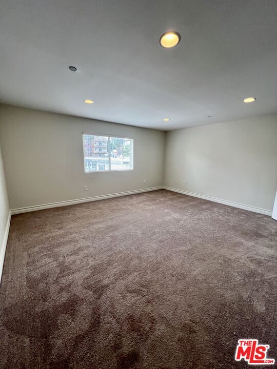 Building Photo - 1353 N Fuller Ave