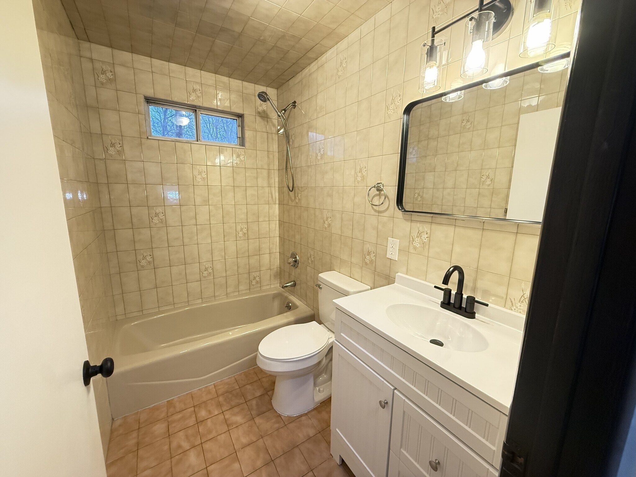 Building Photo - 8066 Red Squirrel Dr