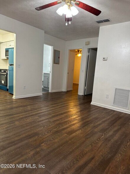 Building Photo - 394 Fortuna Ave