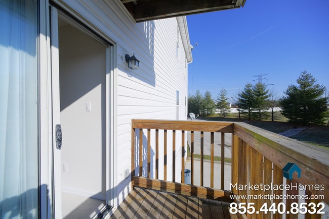 Building Photo - 2 Homefield Gardens Dr