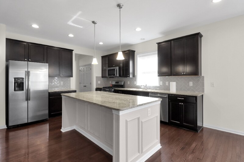 Building Photo - 6743 Palmetto Dr