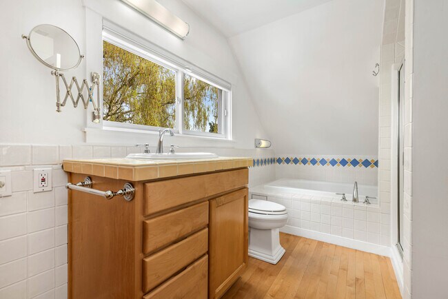 Building Photo - 8502 15th Ave NE