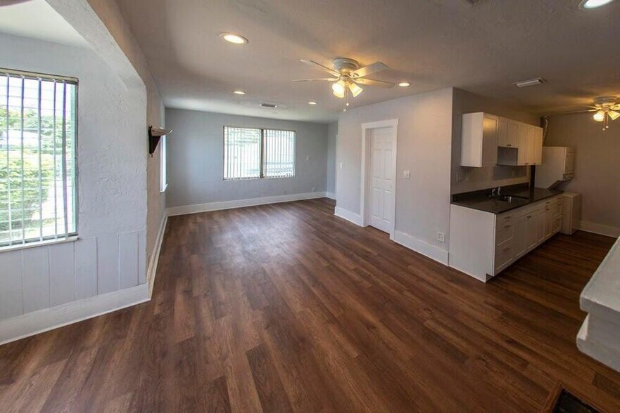 Building Photo - 4116 Virginia Terrace