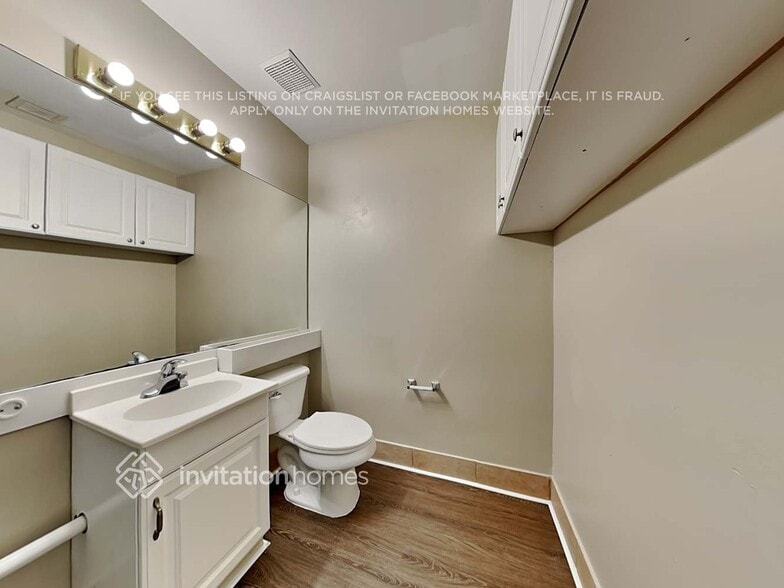 Building Photo - 5542 NW 53rd Cir