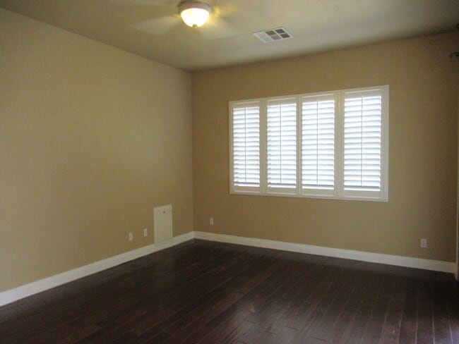 Building Photo - 4 Bedroom Home in Gilbert