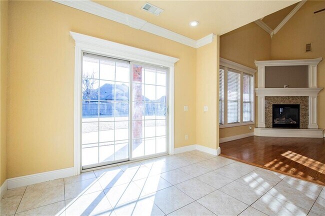 Building Photo - 4003 SW Banbury Dr