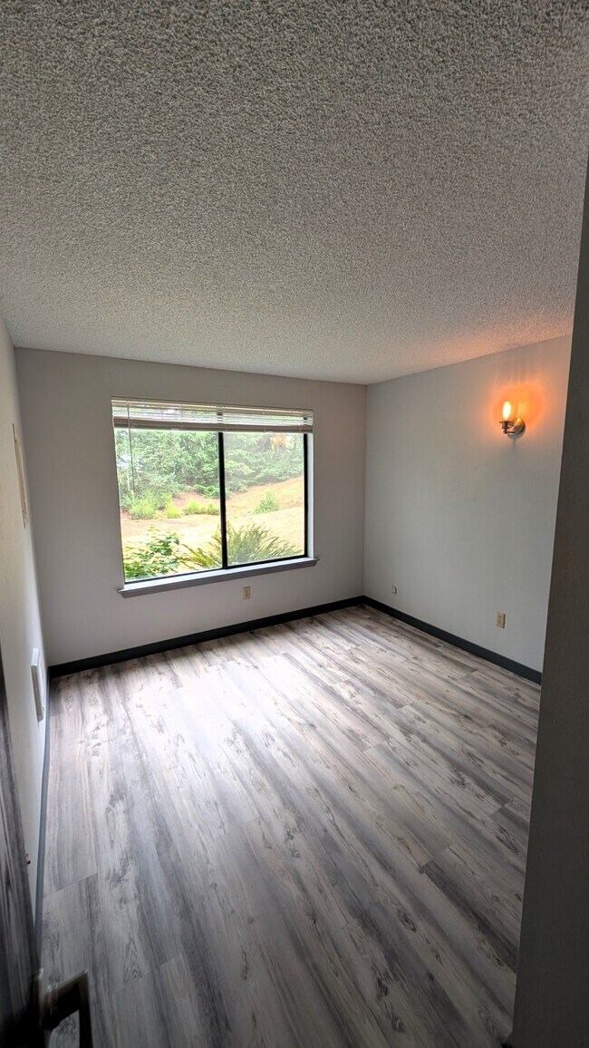 Building Photo - 6363 Harbor Sunset Pl