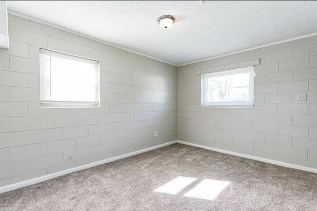Building Photo - COMING SOON !!! | Just Minutes from Downto...