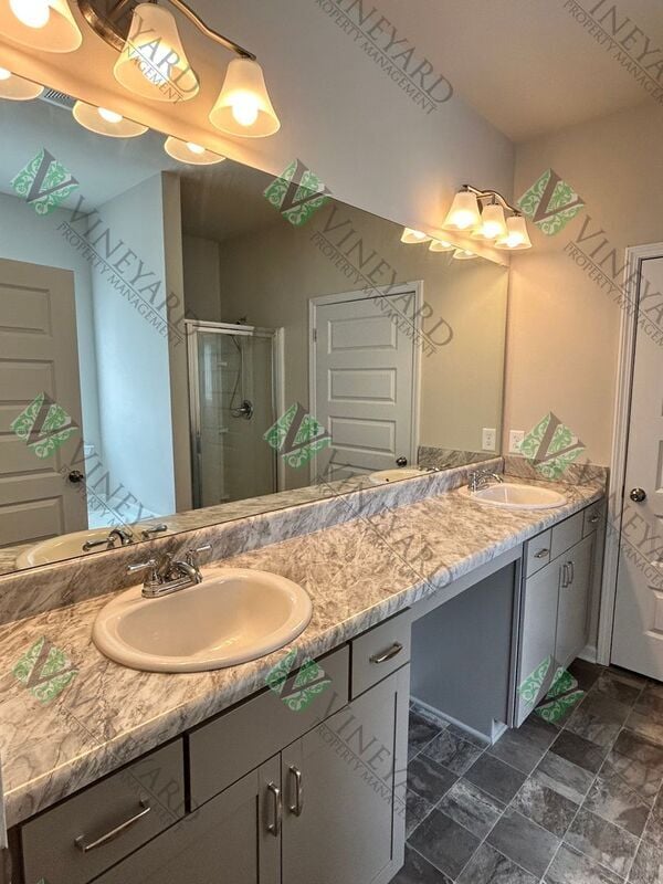 Building Photo - 103 Juliette Ct