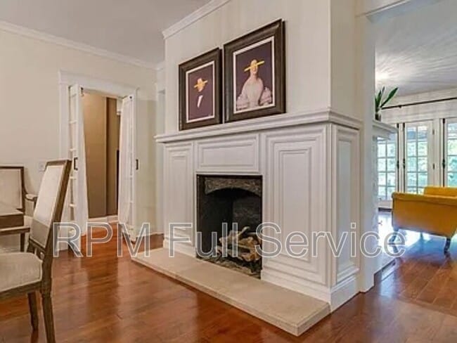 Building Photo - 620 Fatherland St