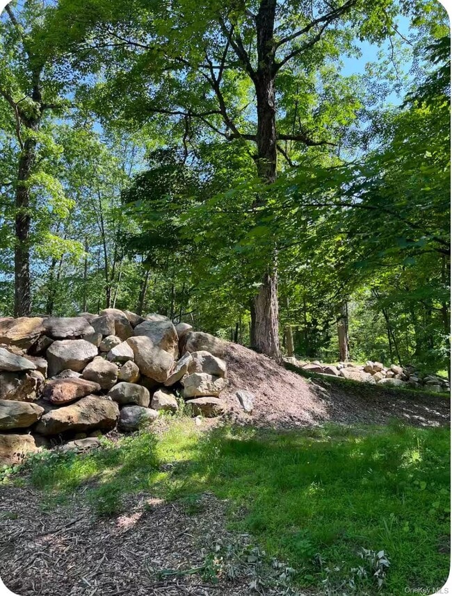 Building Photo - 137 Canterbury Rd