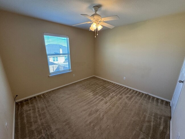 Building Photo - 107 W Gemini Ln