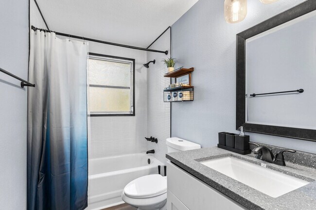 Building Photo - 6507 N 30th St