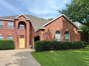 Building Photo - 2313 Orchid Dr