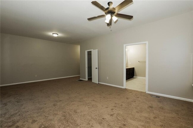 Building Photo - 1441 Blvd Lorraine SW