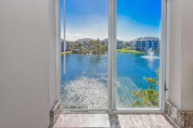 Building Photo - 353 S US Hwy 1