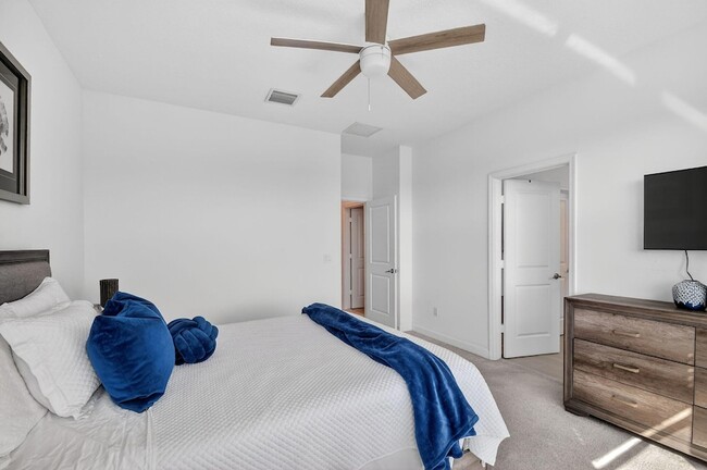 Building Photo - 4790 Navali Dr