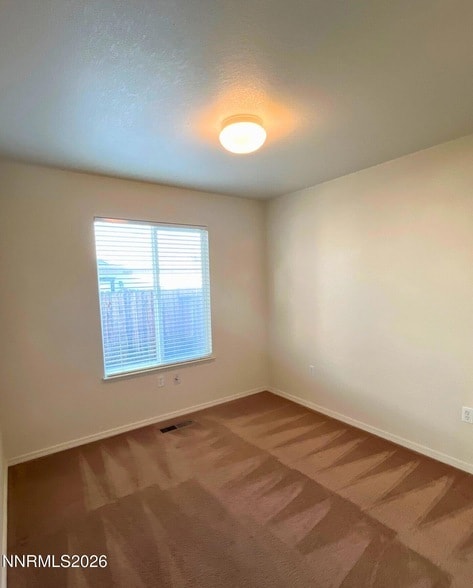 Building Photo - 2275 Albatross Way