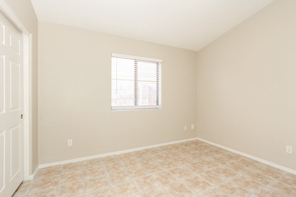 Building Photo - 306 N Wildrose