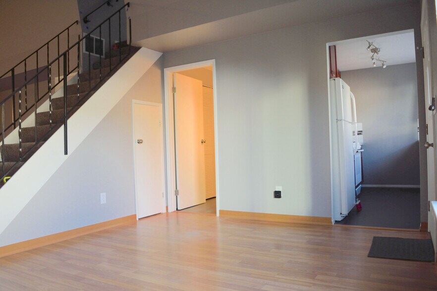 Building Photo - 1559 8th Street Northeast